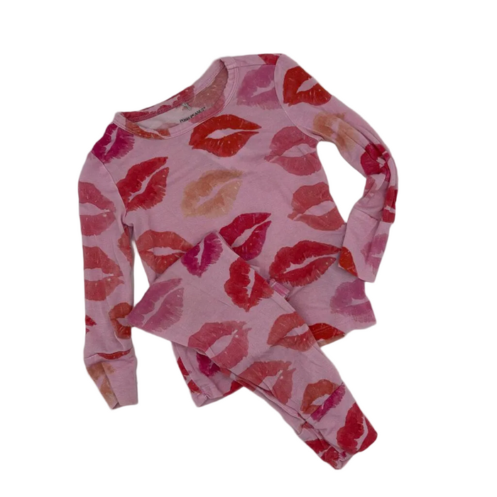 LS Pajama Set/ Lips