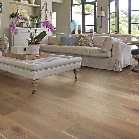 Shaw Castlewood Oak Engineered Wood - Baroque 7.5" - GreenFlooringSupply.com