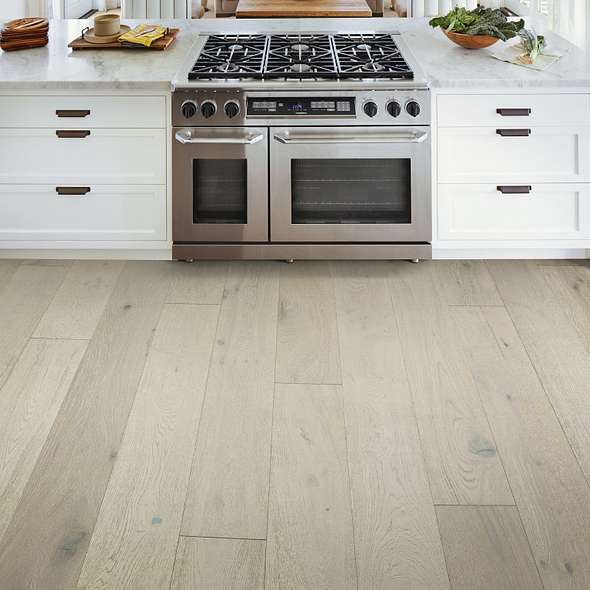 Shaw Castlewood Oak Engineered Wood - Knight 7.5" - GreenFlooringSupply.com