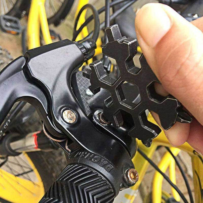 Amenitee® 18-in-1 Snowflake Multi-tool