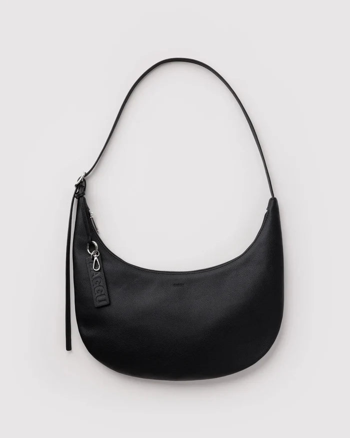 BAGGU - Medium Leather Flat Crescent Bag in Black
