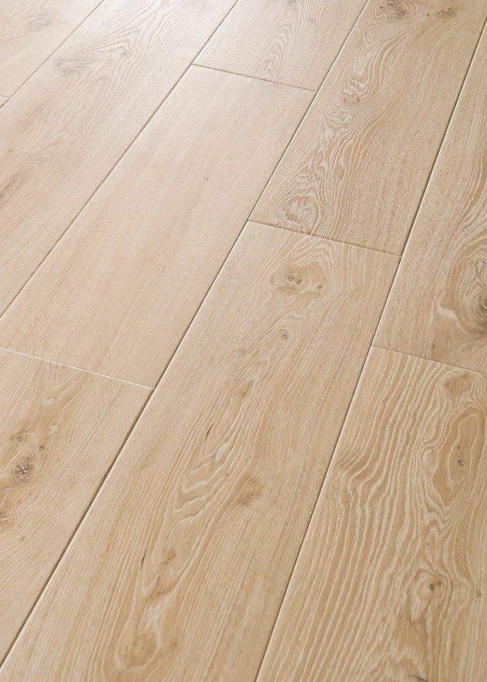 COREtec CR504 Retro Revival Butterscotch Oak waterproof luxury vinyl plank close-up golden honey wood grain