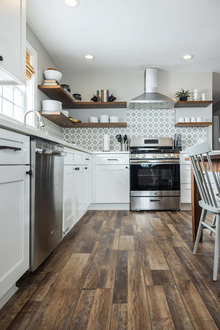 Coretec Plus Enhanced Planks – Marianas Oak - 7"x48" Plank - GreenFlooringSupply.com