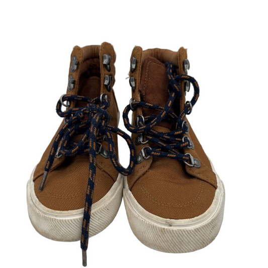 Lace Up Shoes