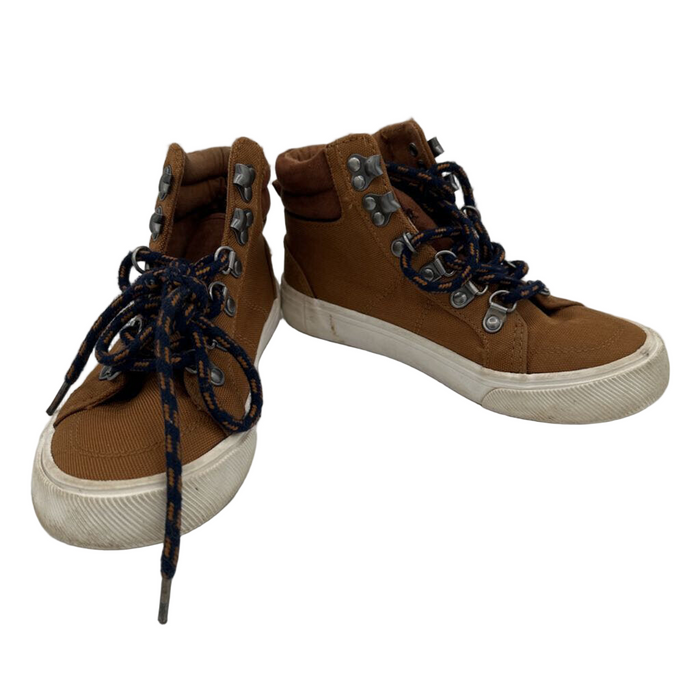 Lace Up Shoes