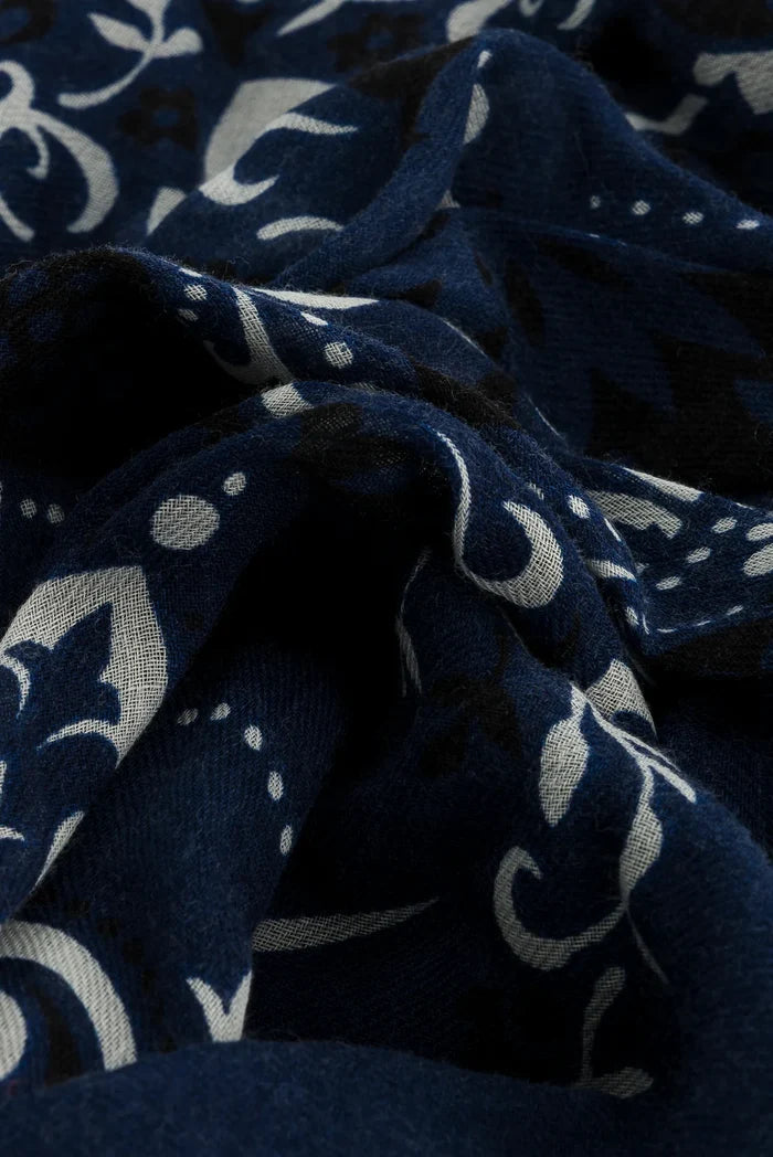 Maison Lecomte Flament – Wool Silk Blend Bandana in Navy