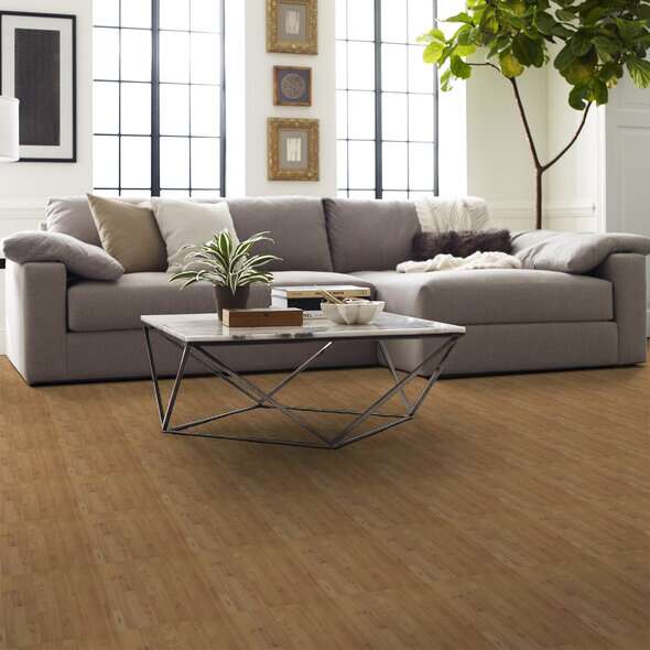 Shaw Castlewood Oak Engineered Wood  - Estate 7.5" - GreenFlooringSupply.com
