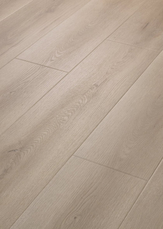 Shaw Aspire Natural Bevel 3381V Mineral Grey waterproof luxury vinyl plank close-up cool stone-inspired grey wood grain with natural bevel