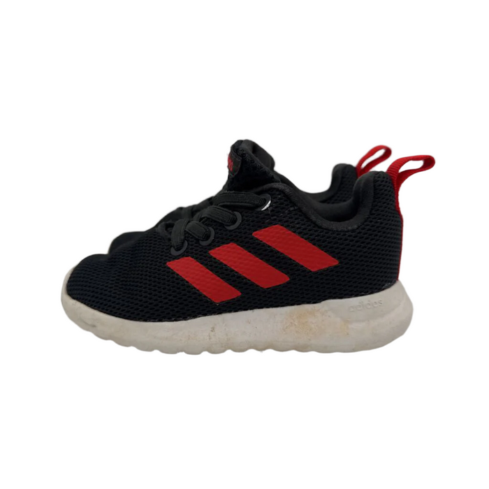 Slip On Sneakers / Red Stripes