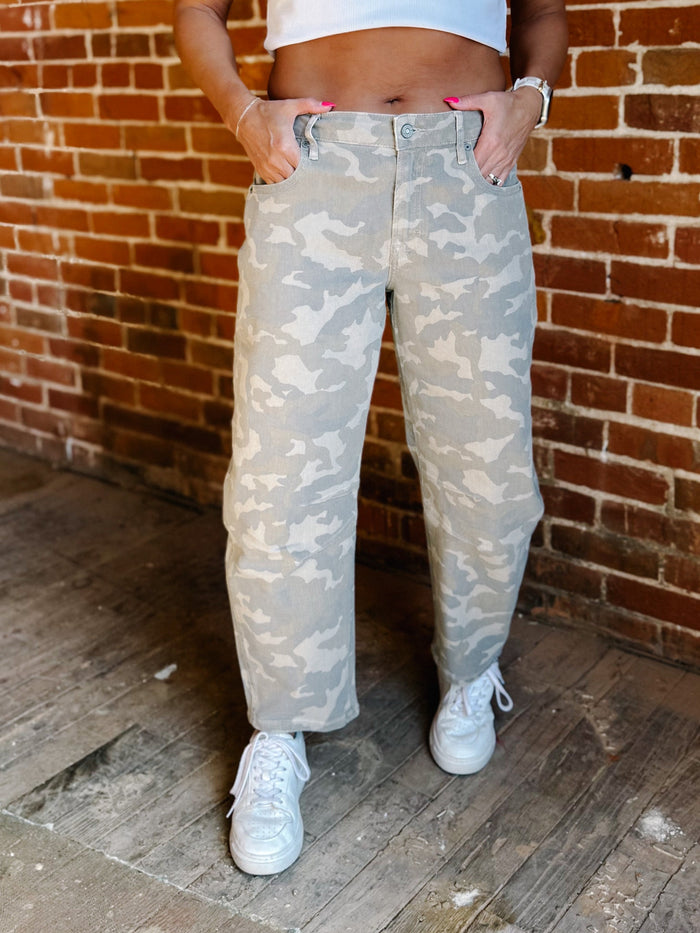 Soft Recon Camo Barrel Jeans