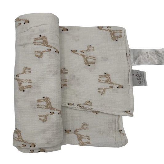 Swaddle / Giraffes