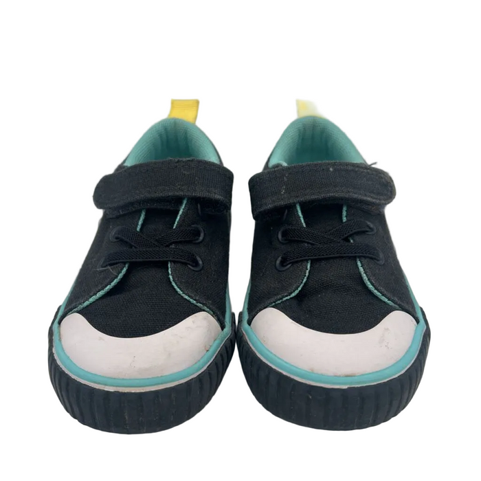Tennis Shoes/ Elastic Laces/Velcro Strap